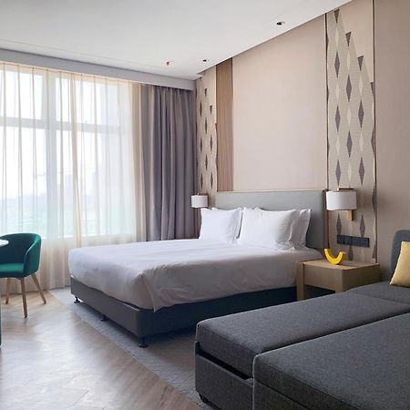 Holiday Inn Wuxi Central Station By Ihg Exterior photo